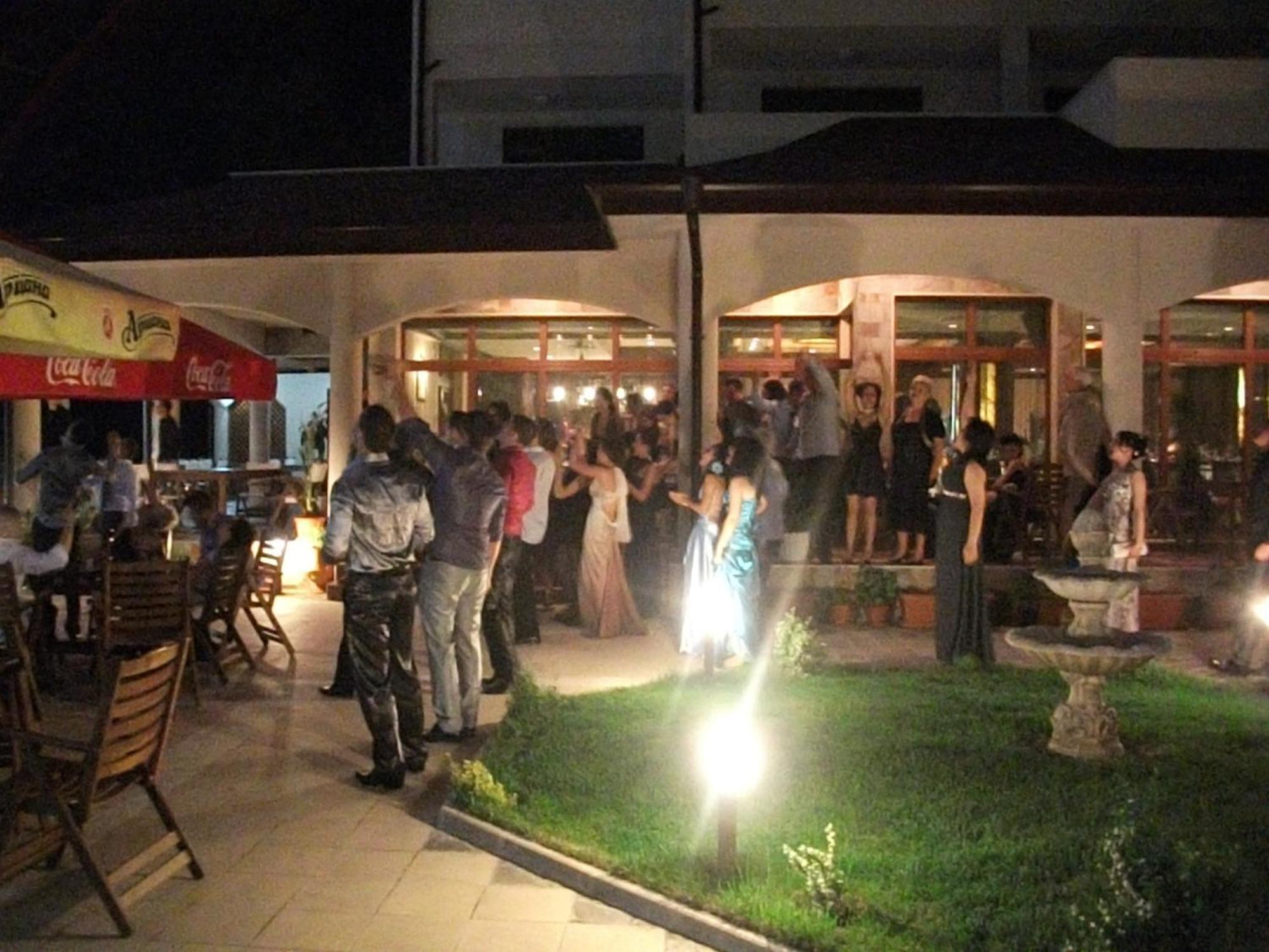 Hotel Park Karnobat Exterior foto